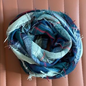 Infinity scarf